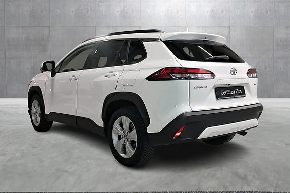 Toyota Corolla Cross 3 of 5