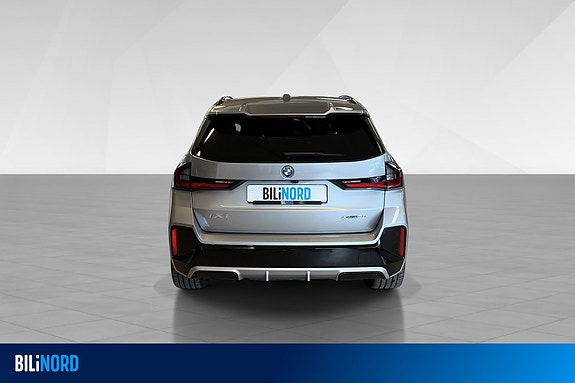 BMW iX1 5 of 5