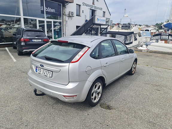 Ford Focus 4 of 5