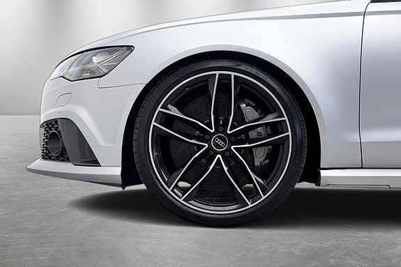 Audi RS6 2 of 30