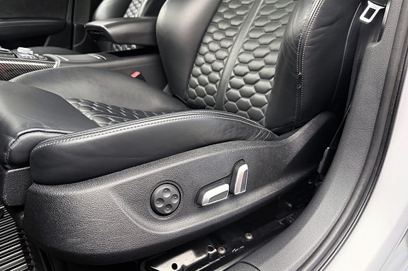 Audi RS6 12 of 30