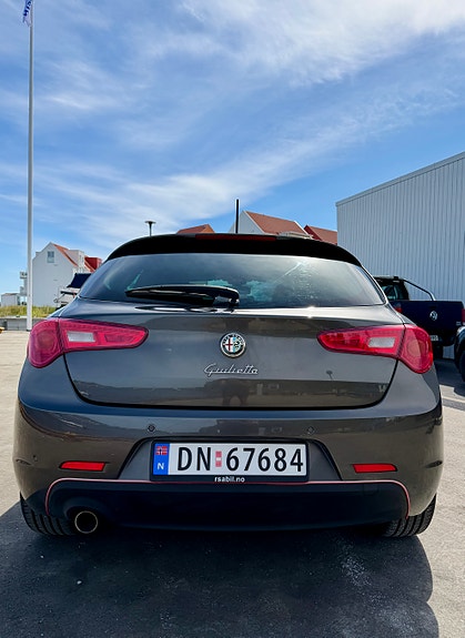 Alfa Romeo Giulietta 4 of 5