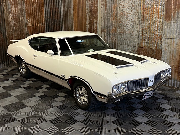 Oldsmobile 442 1970 photo 2