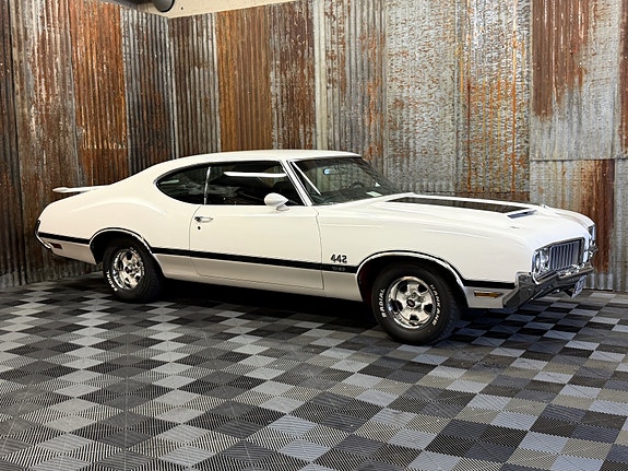 Oldsmobile 442 1970 photo 3