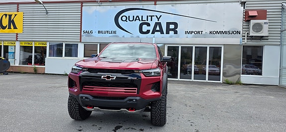Chevrolet Colorado 2 of 5