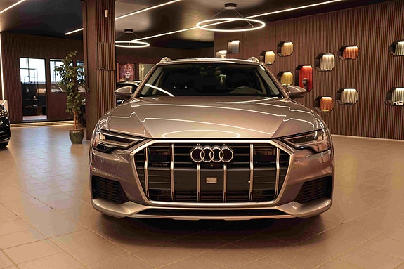 Audi A6 allroad 4 of 5