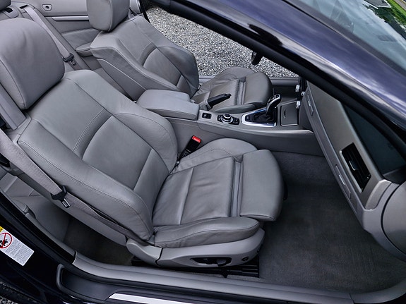 BMW 335i 25 of 30