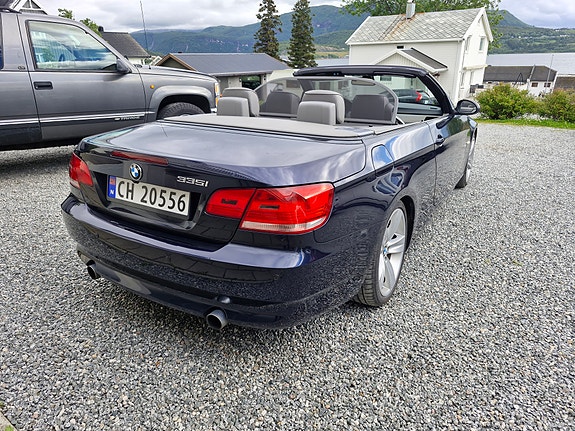 BMW 335i 13 of 30