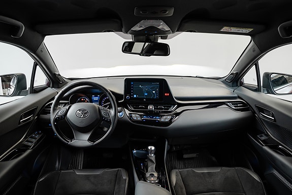 Toyota C-HR 19 of 30