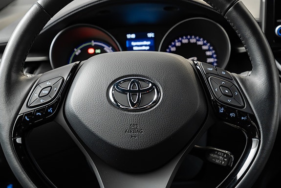 Toyota C-HR 25 of 30
