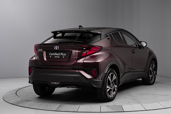 Toyota C-HR 4 of 30