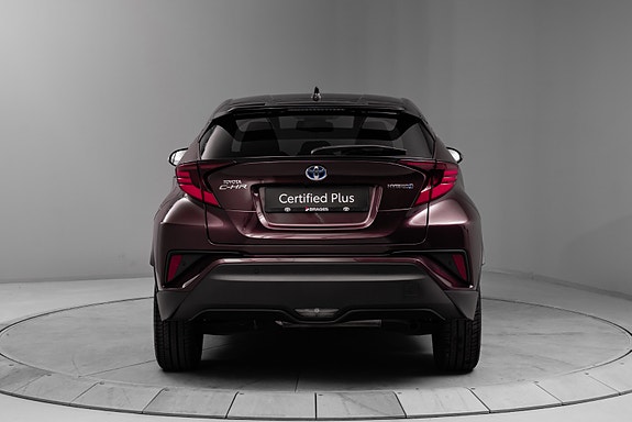Toyota C-HR 3 of 30