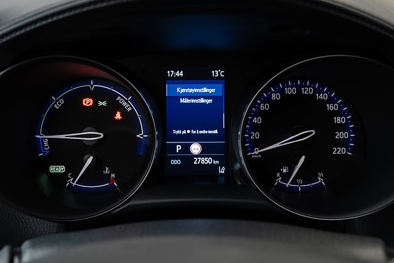 Toyota C-HR 26 of 30