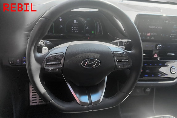 Hyundai IONIQ 12 of 21