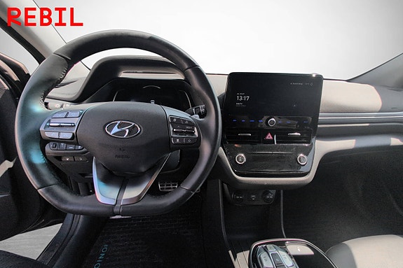 Hyundai IONIQ 11 of 21