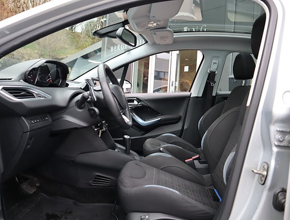 Peugeot 208 8 of 20
