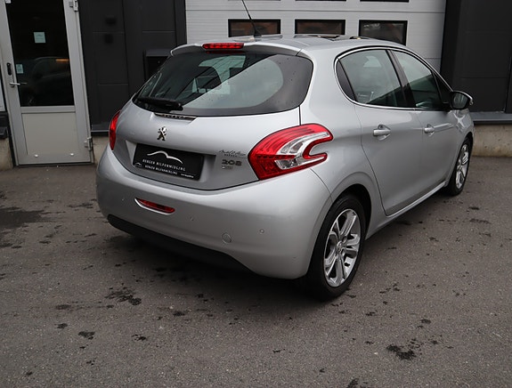 Peugeot 208 6 of 20