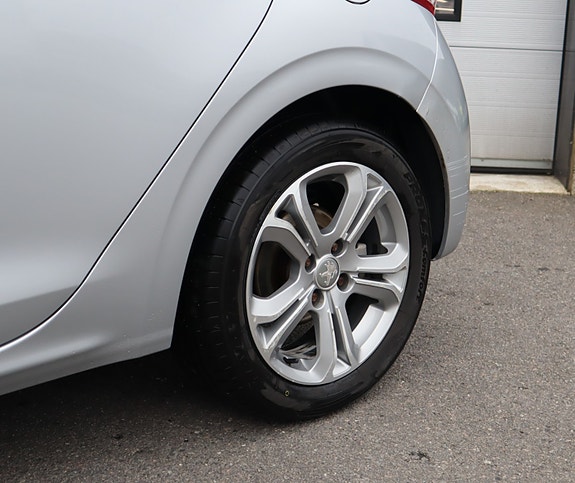 Peugeot 208 7 of 20