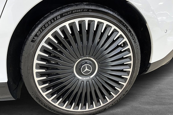 Mercedes-Benz EQE43 19 of 20