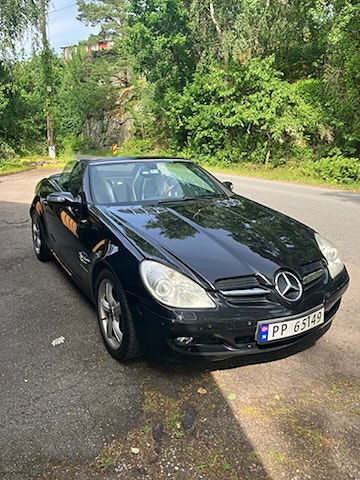 Mercedes-Benz SLK200 5 of 8