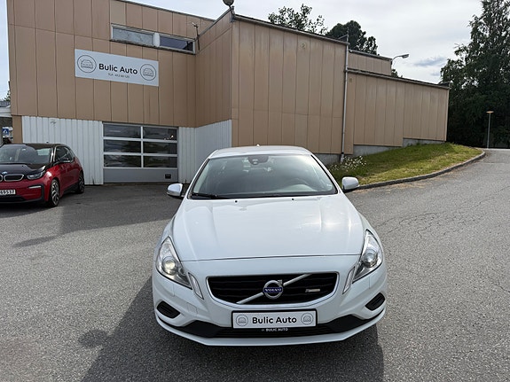 Volvo S60 3 of 5