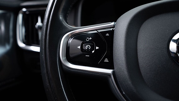 Volvo S90 17 of 30
