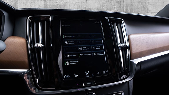 Volvo S90 24 of 30