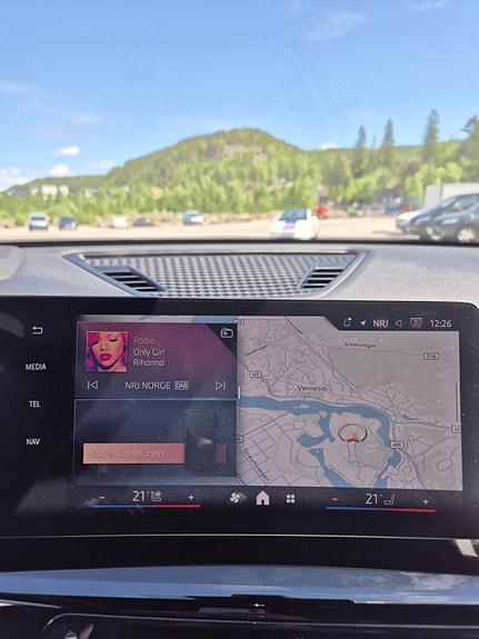 BMW iX2 28 of 30