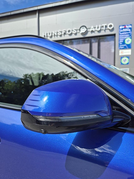 BMW iX2 10 of 30