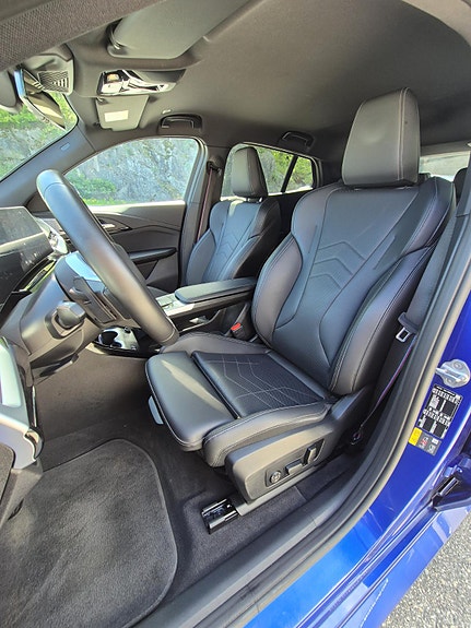 BMW iX2 15 of 30