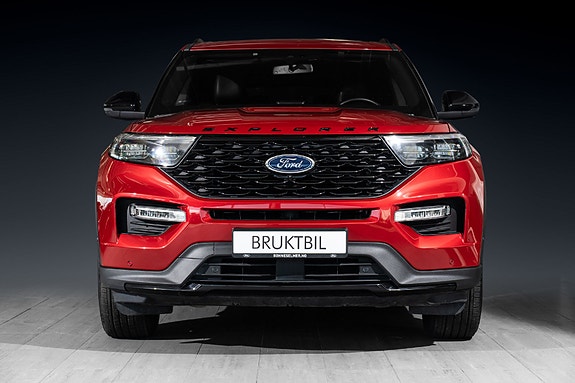 Ford Explorer 3 of 5