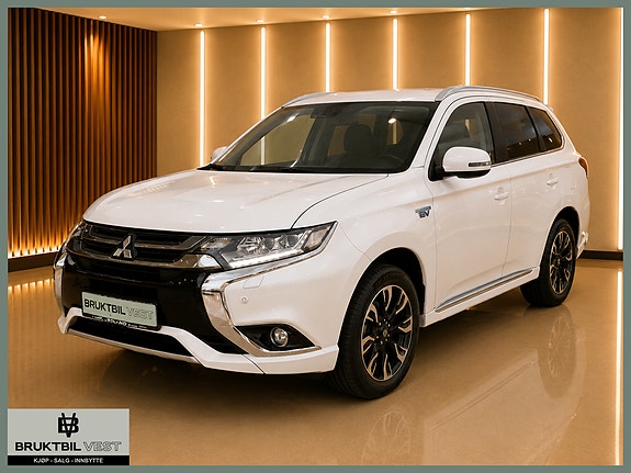 Mitsubishi Outlander 1 of 5