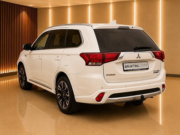 Mitsubishi Outlander 4 of 5