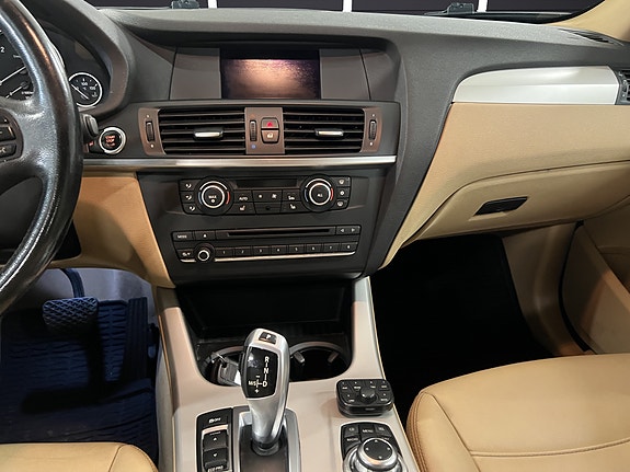 BMW X3 20 of 24