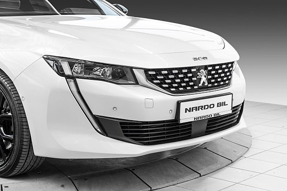 Peugeot 508 2 of 5