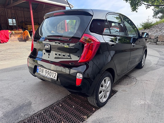 Kia Picanto 4 of 5