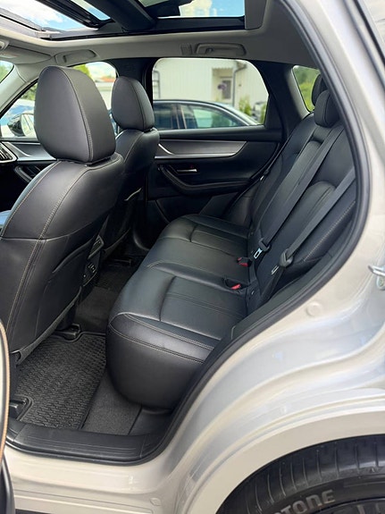 Mazda CX-60 11 of 14