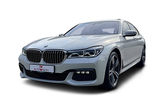 BMW 750i 4 of 30