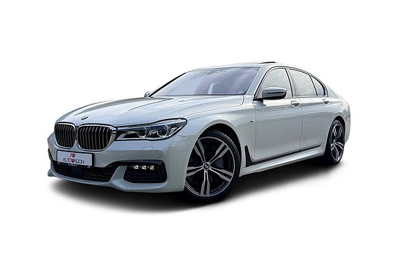 BMW 750i 3 of 30