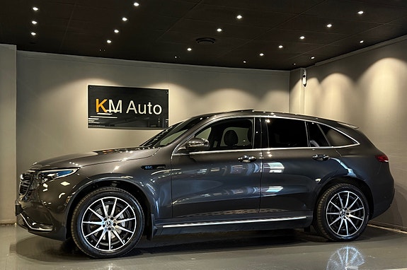 Mercedes-Benz EQC400 4 of 5