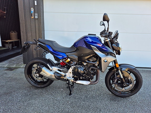 BMW F 900 R 2 of 5