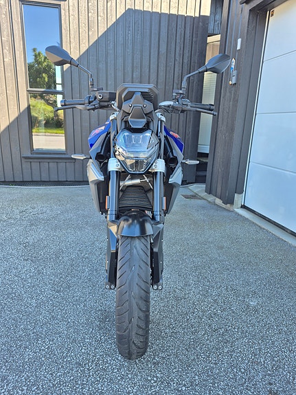 BMW F 900 R 5 of 5