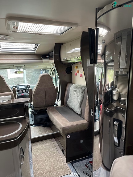 Hobby T70E | Aut 150hk | Bad bakerst | Lav km | Solc | Stekovn | S.stativ | TV | 9 of 30