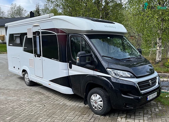 Hobby T70E | Aut 150hk | Bad bakerst | Lav km | Solc | Stekovn | S.stativ | TV | 2 of 30