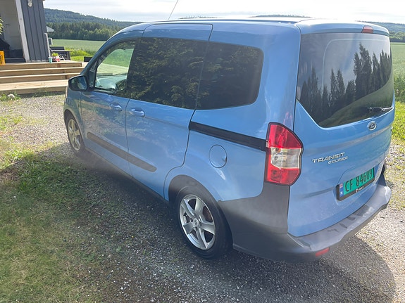 Ford Transit Courier 5 of 15