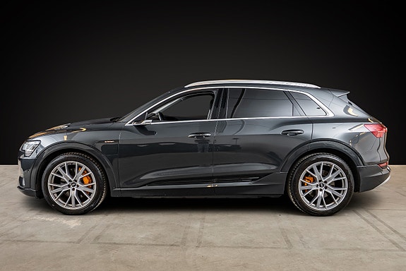 Audi e-tron 5 of 5
