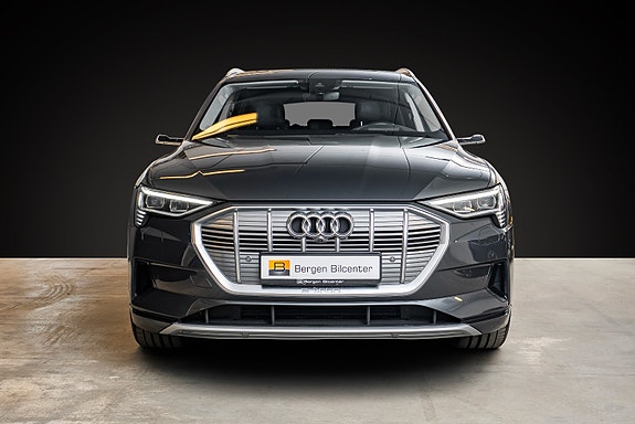 Audi e-tron 2 of 5