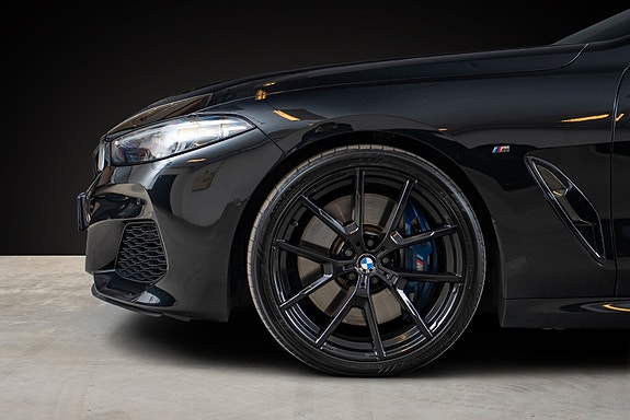 BMW 8-Serie 4 of 5