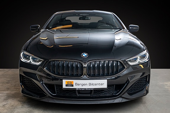 BMW 8-Serie 2 of 5