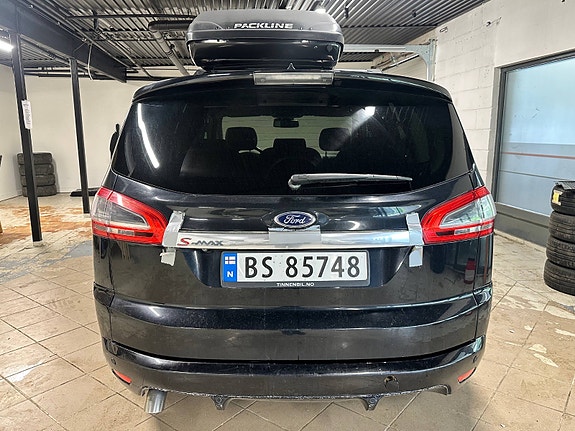 Ford S-MAX 3 of 5